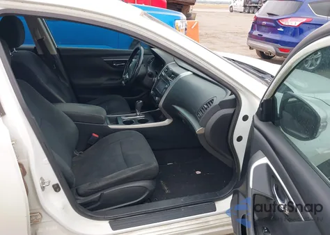 2015 Nissan Altima 2.5 Sv from USA, damaged, VIN 1N4AL3AP3FC209237